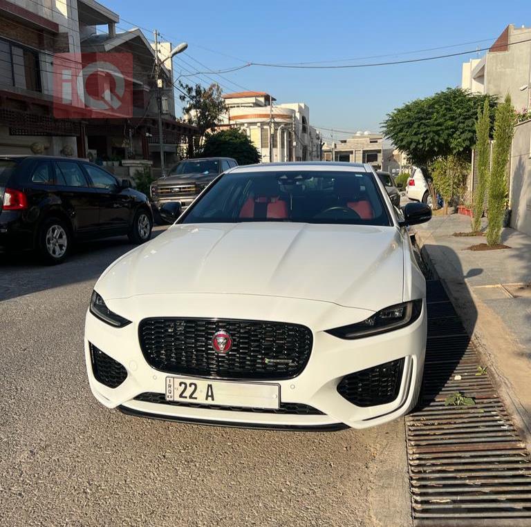 Jaguar XE